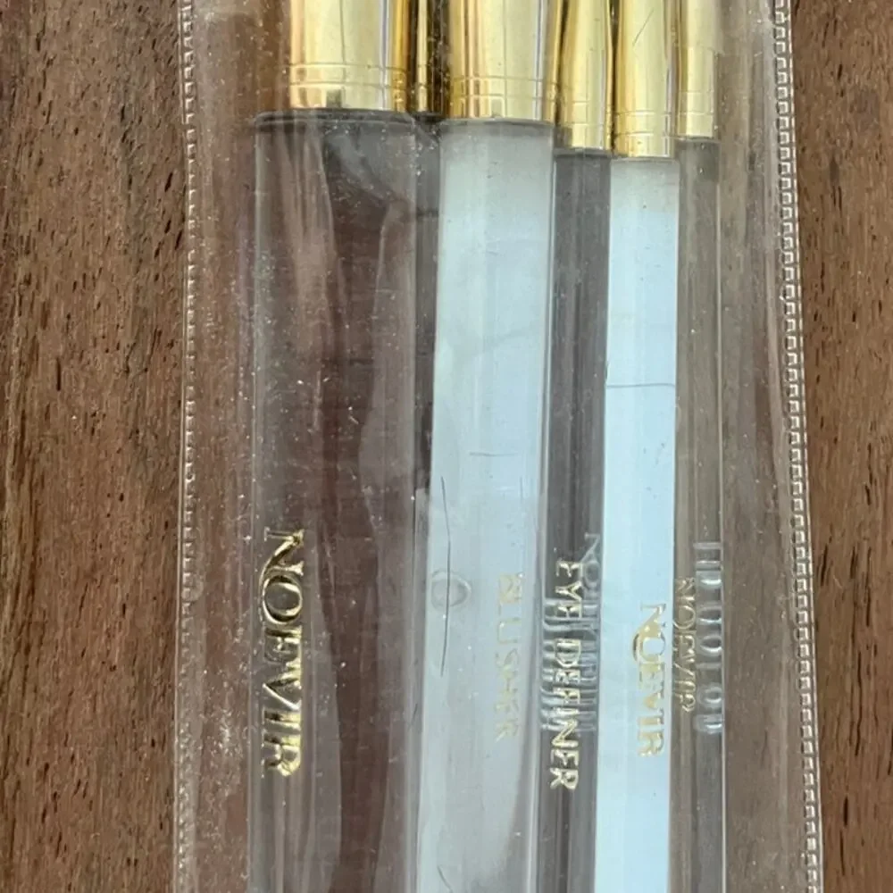 Noevir set of 8 premium makeup brushes luxury cosmetics blush eyeshadow